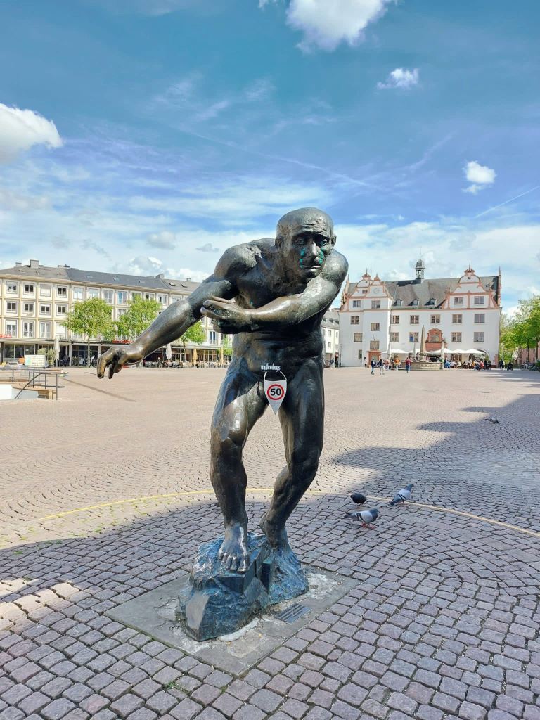 Statue in Darmstadt Marktplatz
