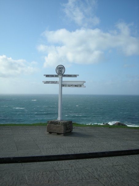 the sign post at Lands End